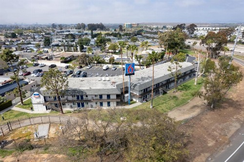 Motel 6-San Diego CA - North - image 41