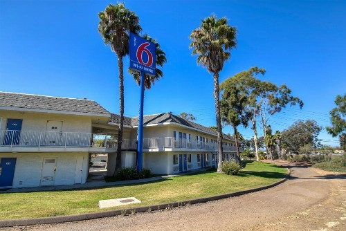 Motel 6-San Diego CA - North - image 5