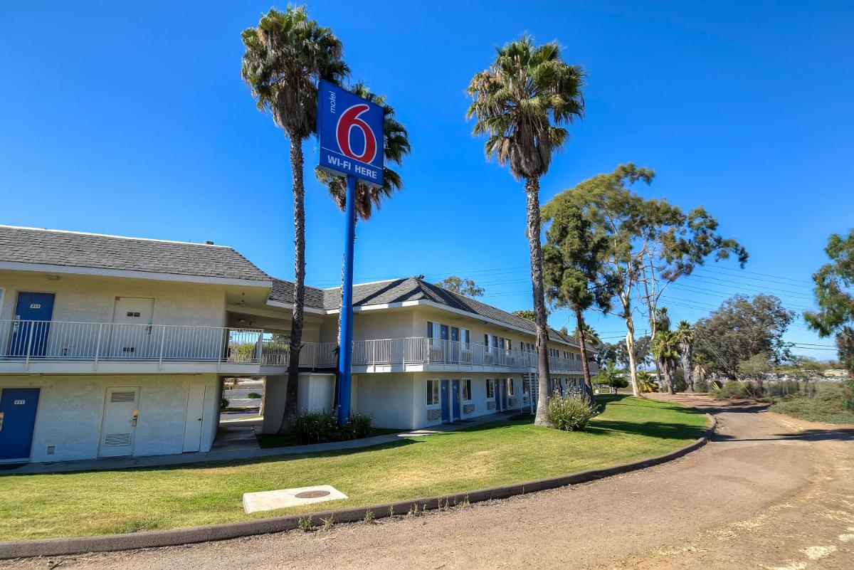 Motel 6-San Diego CA - North - image 5
