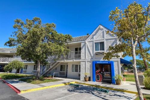 Motel 6-San Diego CA - North - image 7