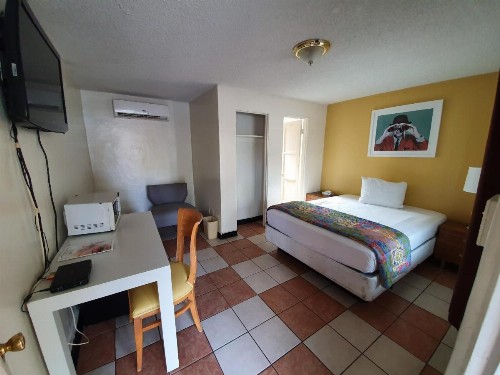 Motel San Diego - image 12