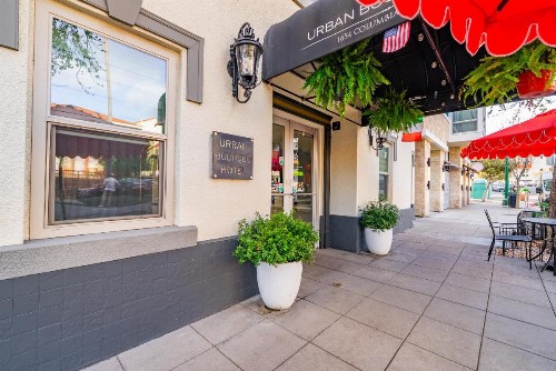 Urban Boutique Hotel - image 16