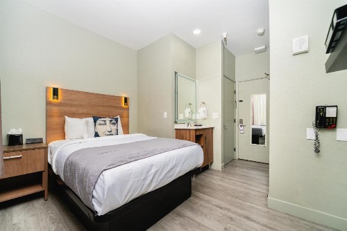 Urban Boutique Hotel - image 20