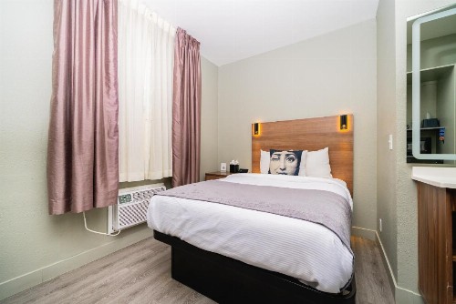 Urban Boutique Hotel - image 34