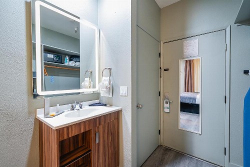 Urban Boutique Hotel - image 38