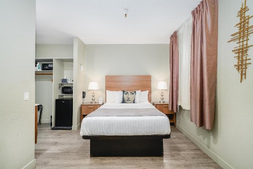 Urban Boutique Hotel - image 40