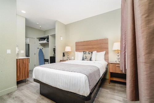 Urban Boutique Hotel - image 41