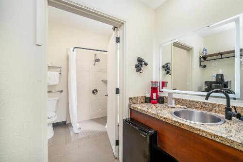 Urban Boutique Hotel - image 47