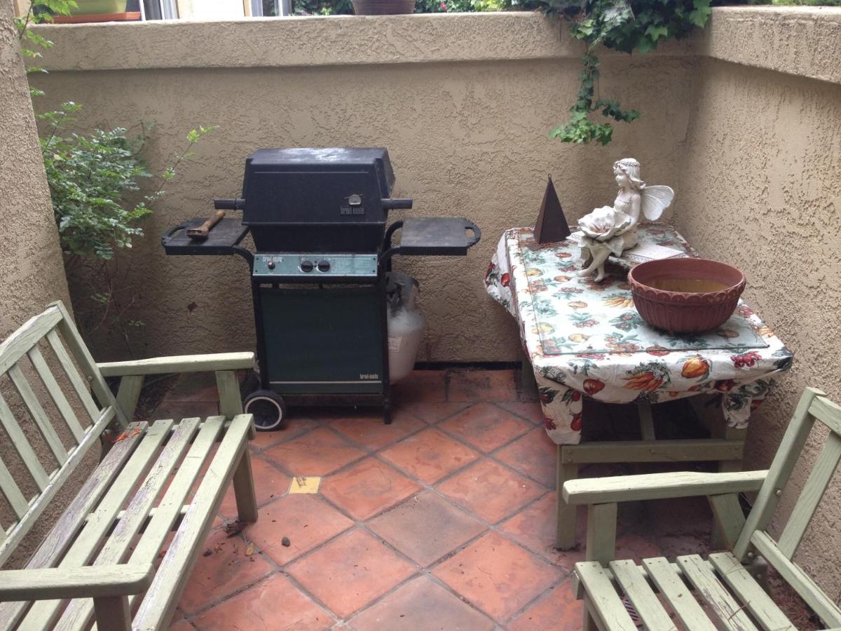 Del Mar Heights Getaway - image 2