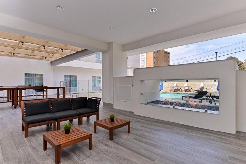 Holiday Inn Express & Suites San Diego - Mission Valley an IHG Hotel - image 10