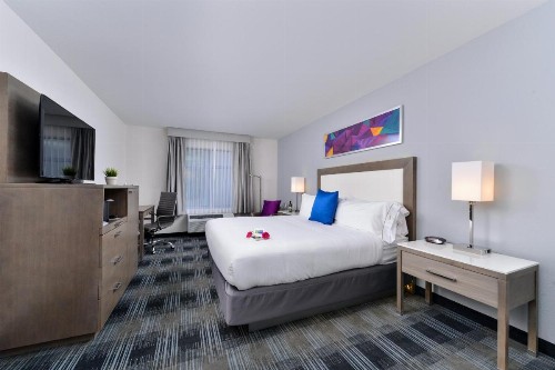 Holiday Inn Express & Suites San Diego - Mission Valley an IHG Hotel - image 14