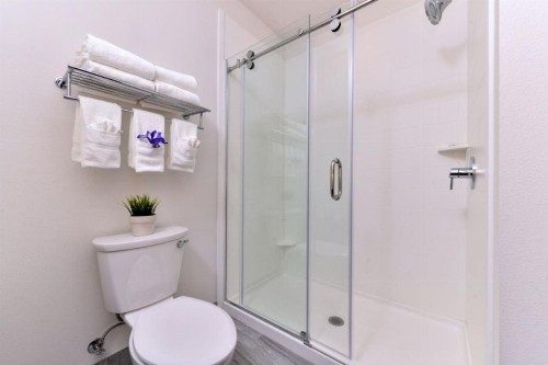 Holiday Inn Express & Suites San Diego - Mission Valley an IHG Hotel - image 3