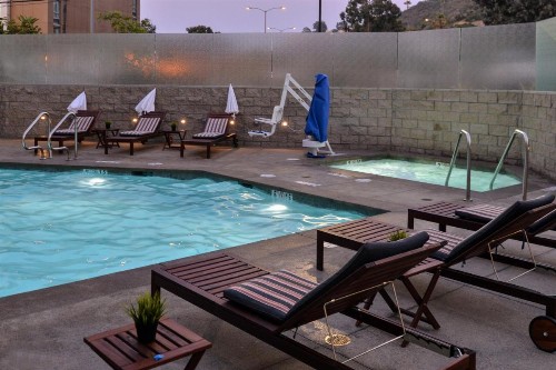Holiday Inn Express & Suites San Diego - Mission Valley an IHG Hotel - image 36