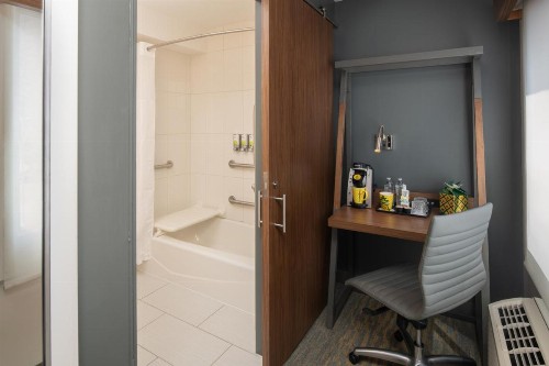 Staypineapple Hotel Z Gaslamp San Diego - image 7