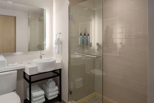 Courtyard by Marriott San Diego Gaslamp/Convention Center - image 21