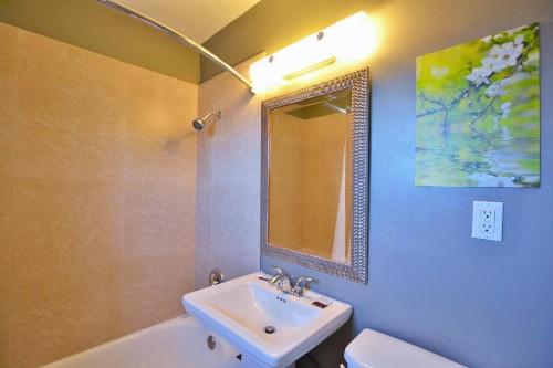 Lodge at 32nd - image 8