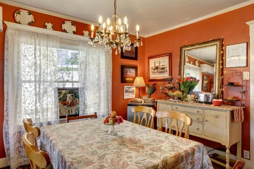 Hillcrest House Bed & Breakfast - image 24