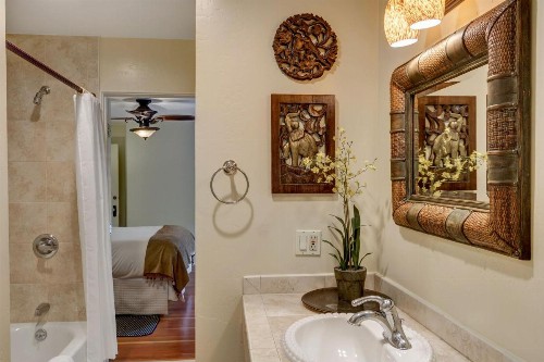 Hillcrest House Bed & Breakfast - image 3