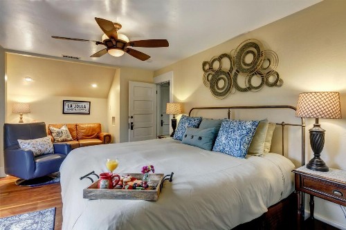 Hillcrest House Bed & Breakfast - image 50