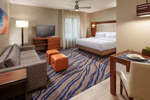 Homewood Suites by Hilton San Diego Mission Valley/Zoo - image 7