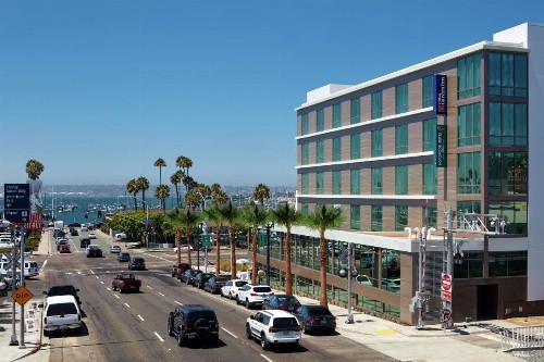 Hilton Garden Inn San Diego Downtown/Bayside CA - image 2