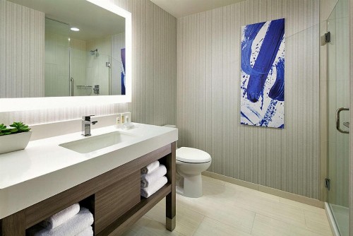 Hilton Garden Inn San Diego Downtown/Bayside CA - image 8