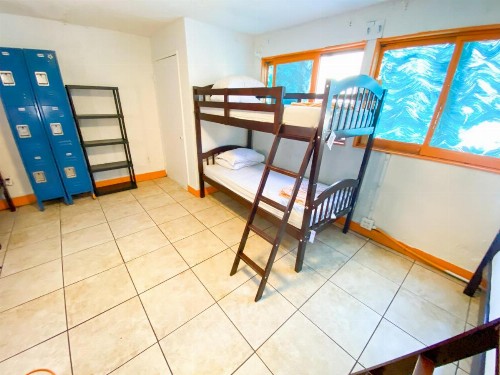 ITH Beach Bungalow Surf Hostel San Diego - image 21