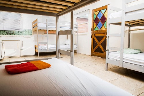 ITH Beach Bungalow Surf Hostel San Diego - image 26
