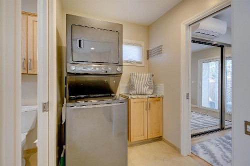 Beach Park Getaway - image 10
