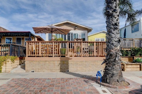Beach Park Getaway - image 3