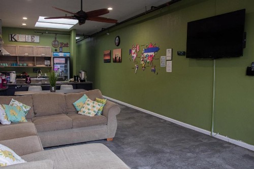 California Dreams Hostel - Pacific Beach - image 15