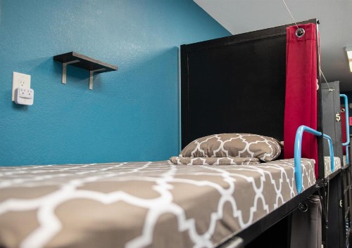 California Dreams Hostel - Pacific Beach - image 24