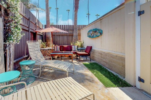 Cottage By The Sand