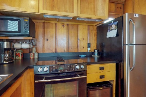 Cottage By The Sand - image 3