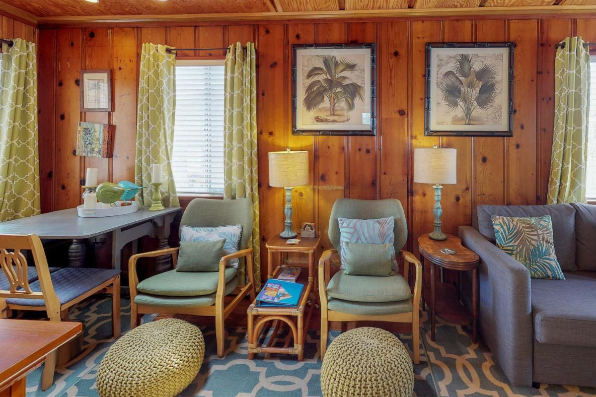 Cottage By The Sand - image 7