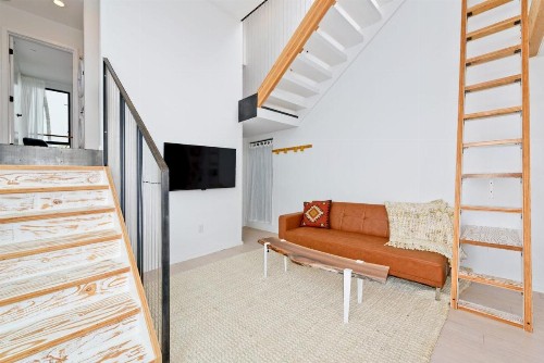 New Beach House Steps to Sand - image 12