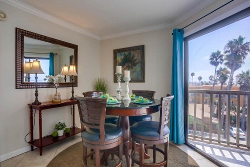 See the Sea 52 Condo - image 5