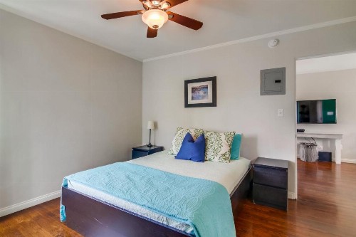 Manhattan Shores 1B Home - image 2