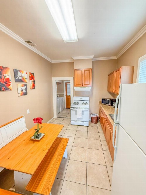 3bd Little Italy Cottage A++ Location - image 17
