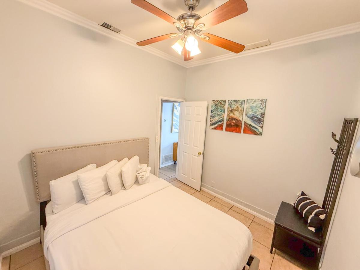 3bd Little Italy Cottage A++ Location - image 2