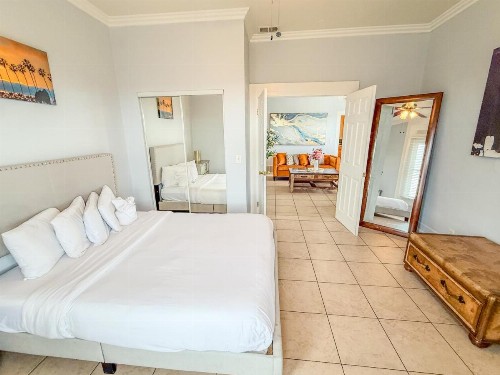 3bd Little Italy Cottage A++ Location - image 3