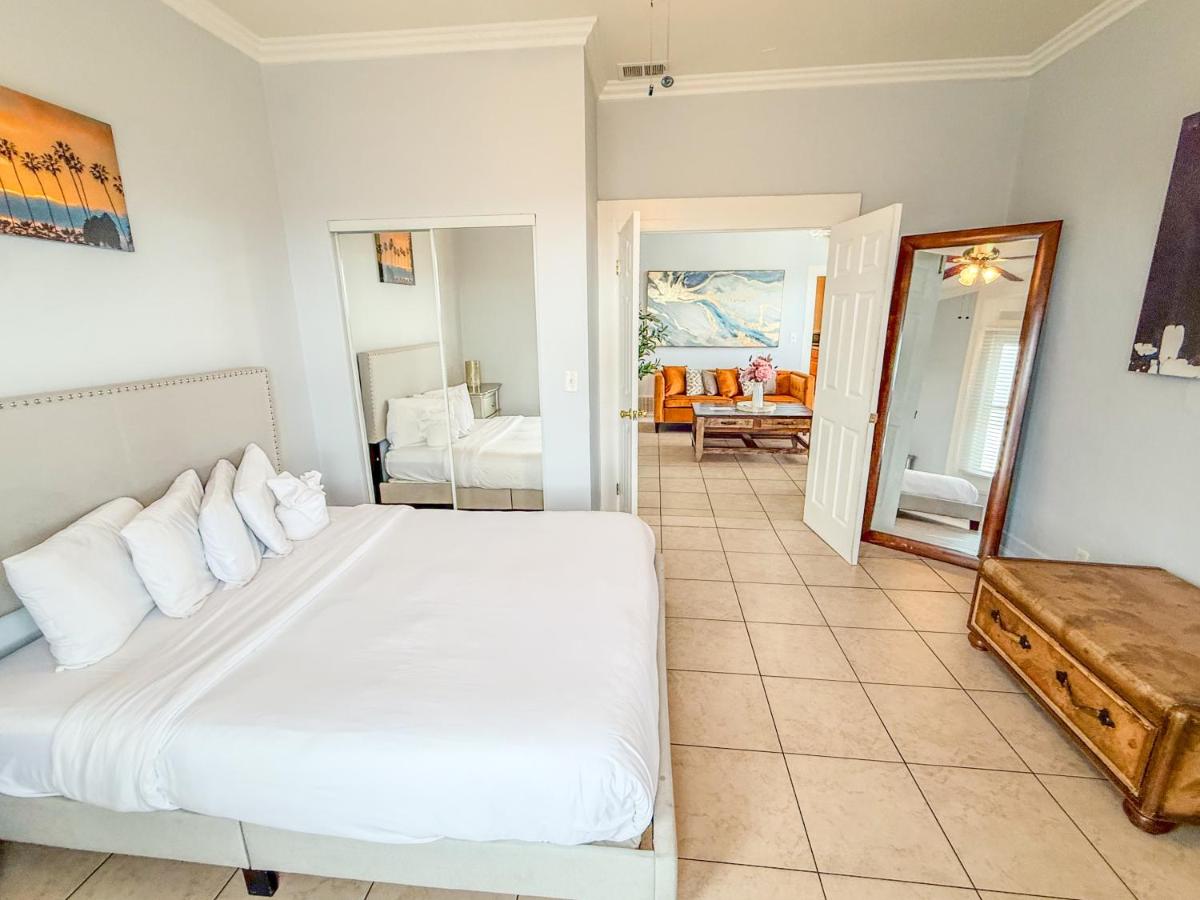 3bd Little Italy Cottage A++ Location - image 3