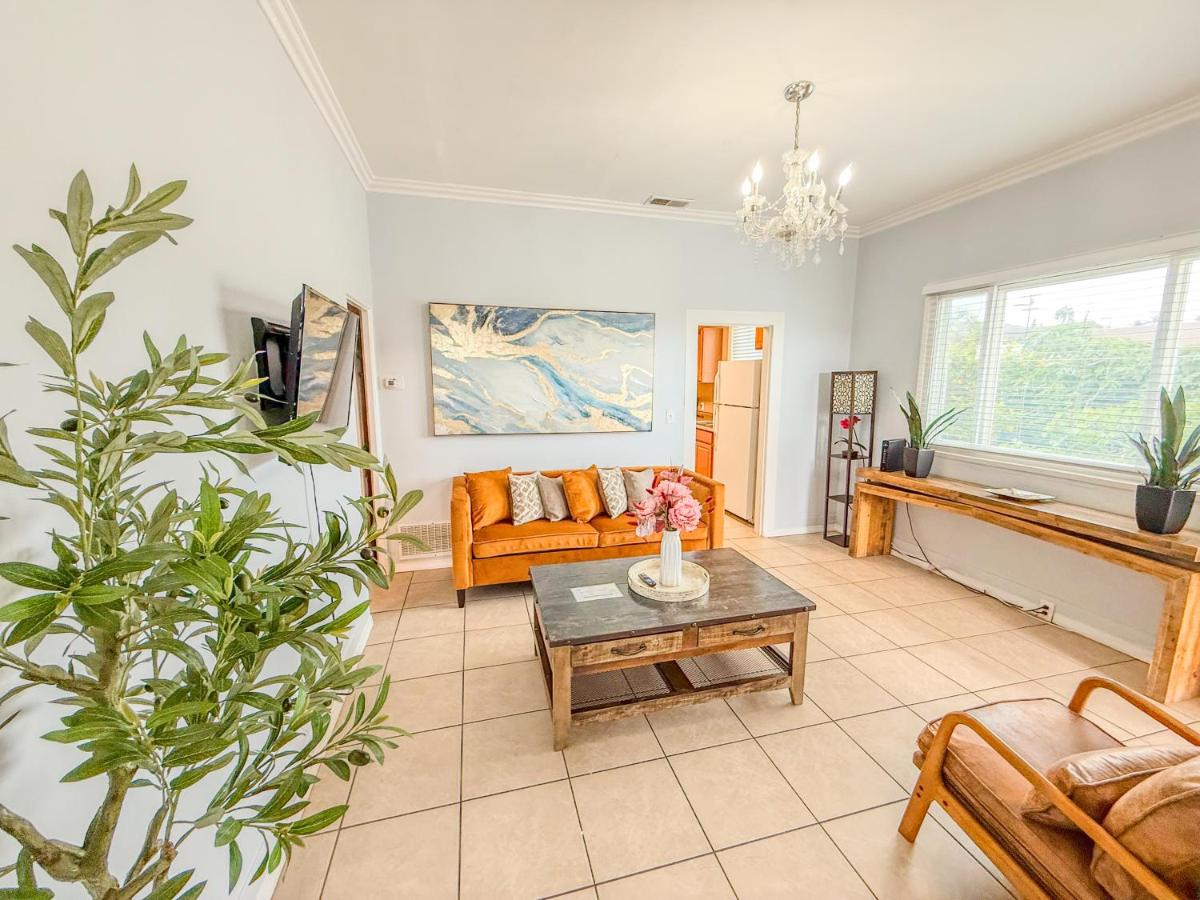 3bd Little Italy Cottage A++ Location - image 4