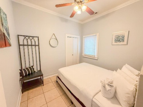 3bd Little Italy Cottage A++ Location - image 9