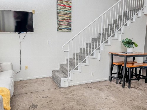 Little Italy Modern Lofts - image 40