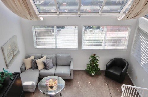 Little Italy Modern Lofts - image 5
