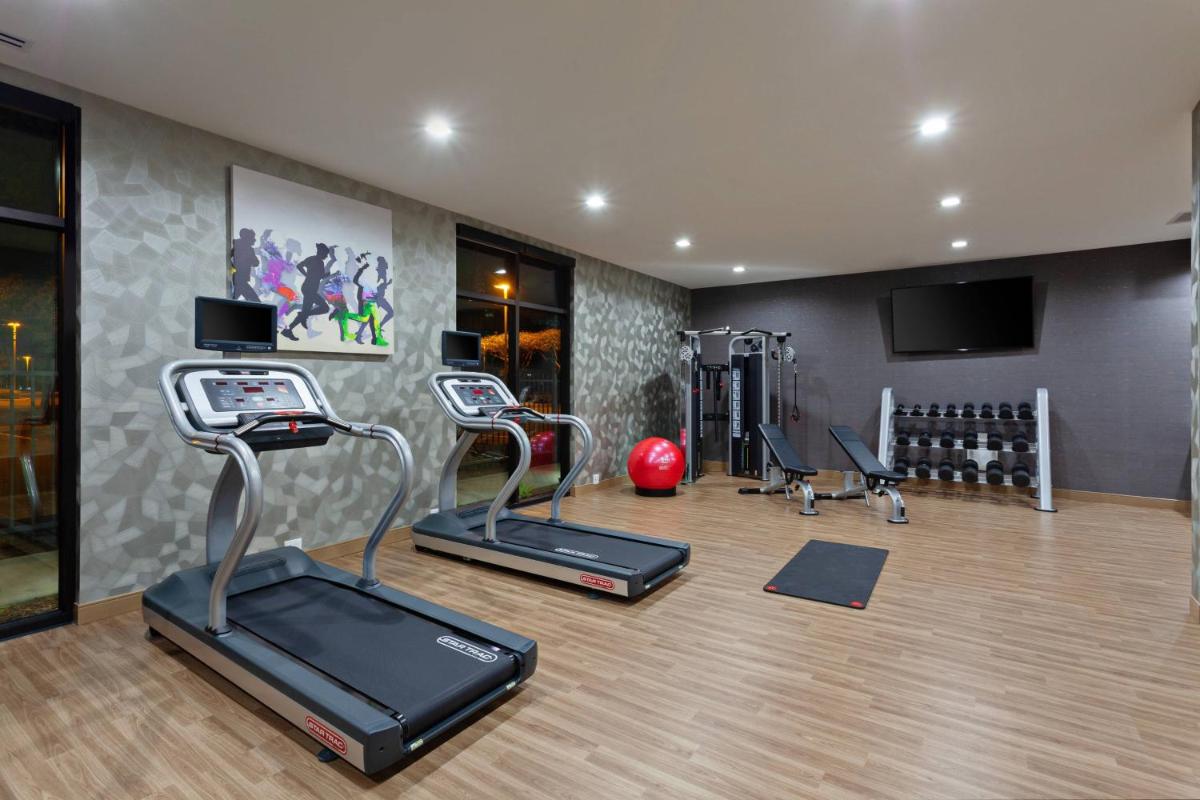 TownePlace Suites by Marriott San Diego Central - image 3