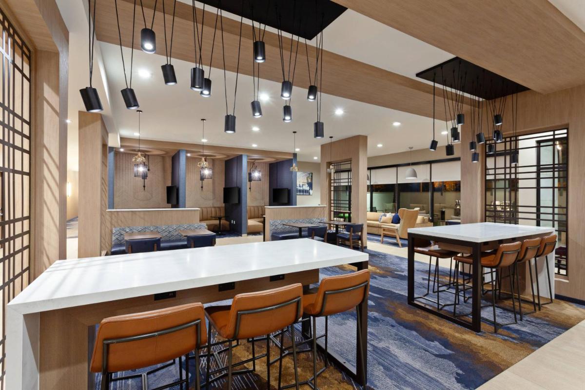 TownePlace Suites by Marriott San Diego Central - image 5