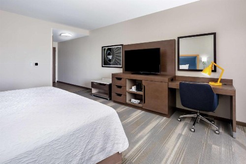 Hampton Inn & Suites San Diego Airport Liberty Station - image 36
