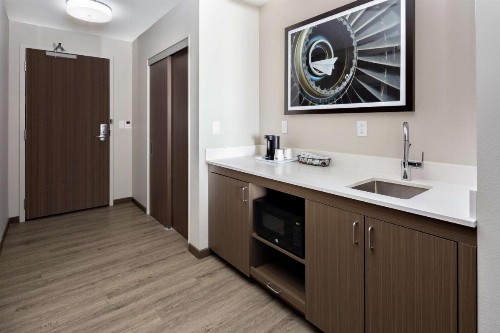 Hampton Inn & Suites San Diego Airport Liberty Station - image 46